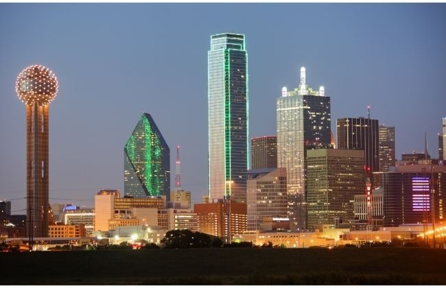 View at night of the Downtown Dallas Historic District.