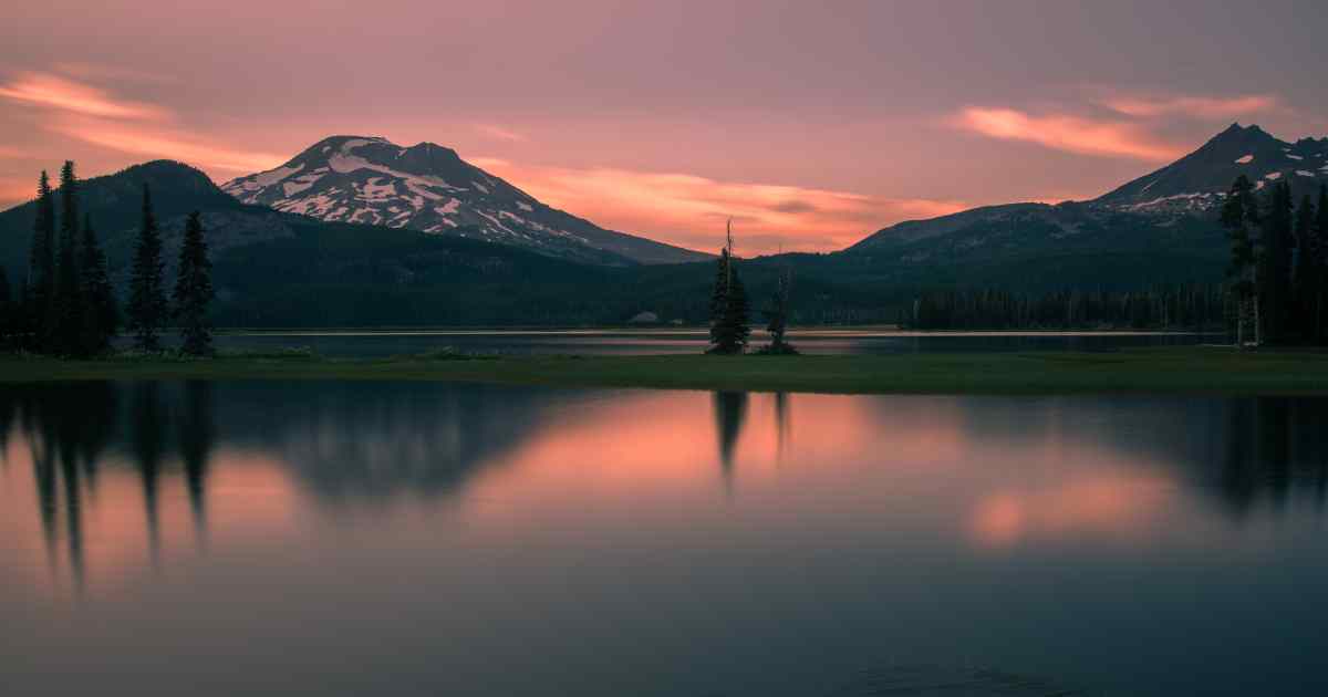 Sparks Lake In Oregon